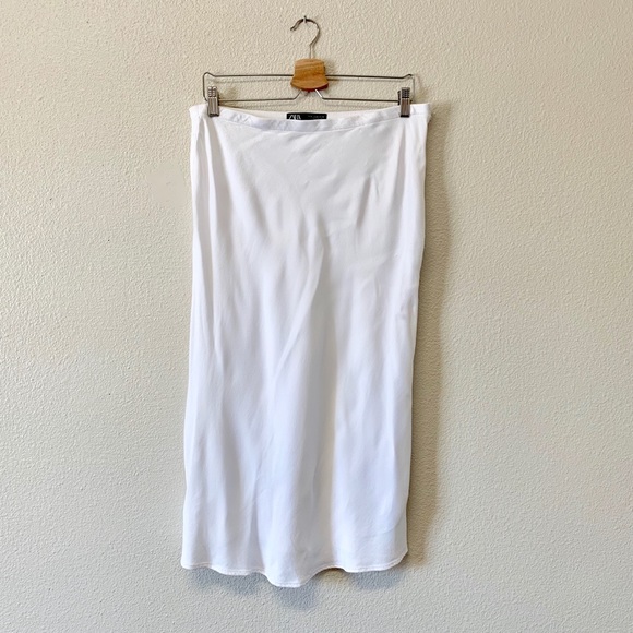 white satin skirt zara